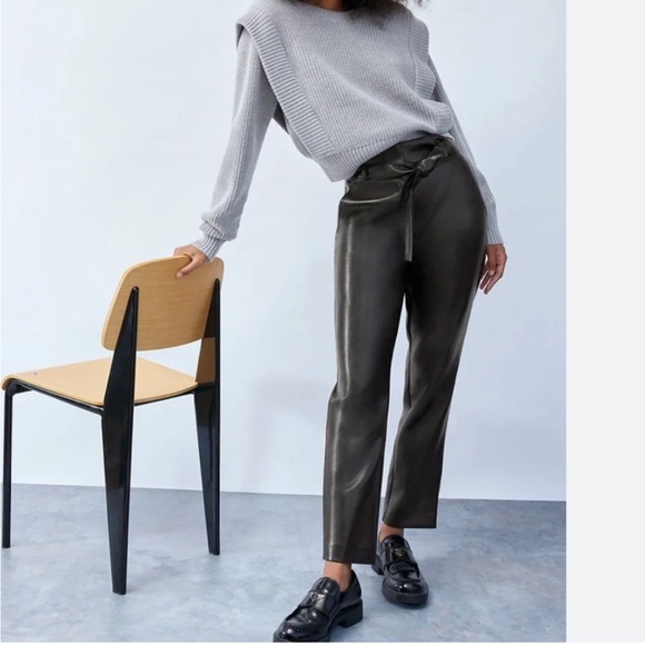Babaton Pants - Aritzia Babaton Vegan Leather Belted Pants - Size 10